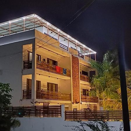 Aparthotel Le Binome Grand Bay Exteriér fotografie