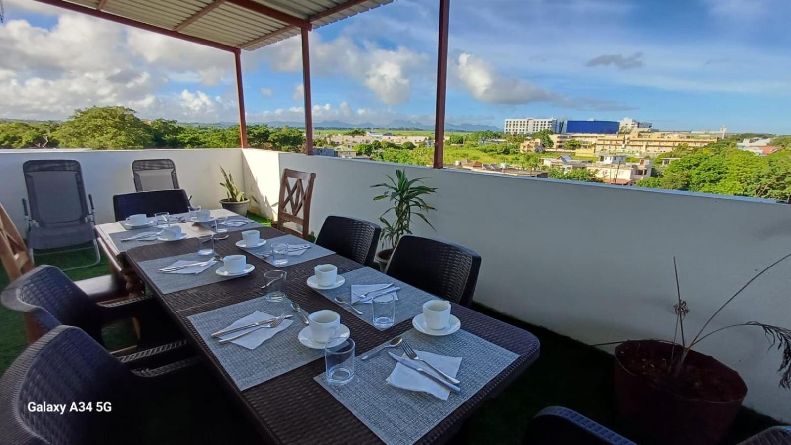 Aparthotel Le Binome Grand Bay Exteriér fotografie